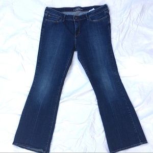 LEVI’s Slight Curve Classic Boot Cut stretch jeans 34 x 32